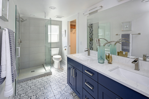 Expert Bellevue bathroom remodeler in WA near 98006